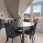 公寓 Penthouse In